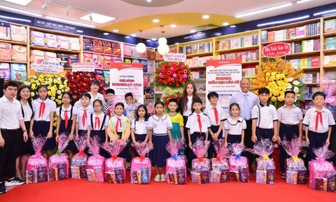 FAHASA Khai mạc đợt phát hành sách & các hoạt động phục vụ hè 2025 nhân dịp khai trương lại Nhà sách Long Bình Tân (Đồng Nai) và Nhà sách Hải Đăng (Bà Rịa – Vũng Tàu)