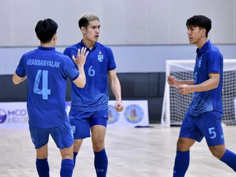 Thái Lan đấu đội hạng 11 thế giới trước ngày gặp Việt Nam